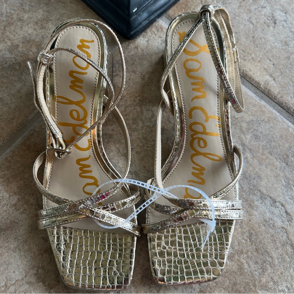 Sam Edelman Whitley Block Heel Sandals - Picture 2 of 15